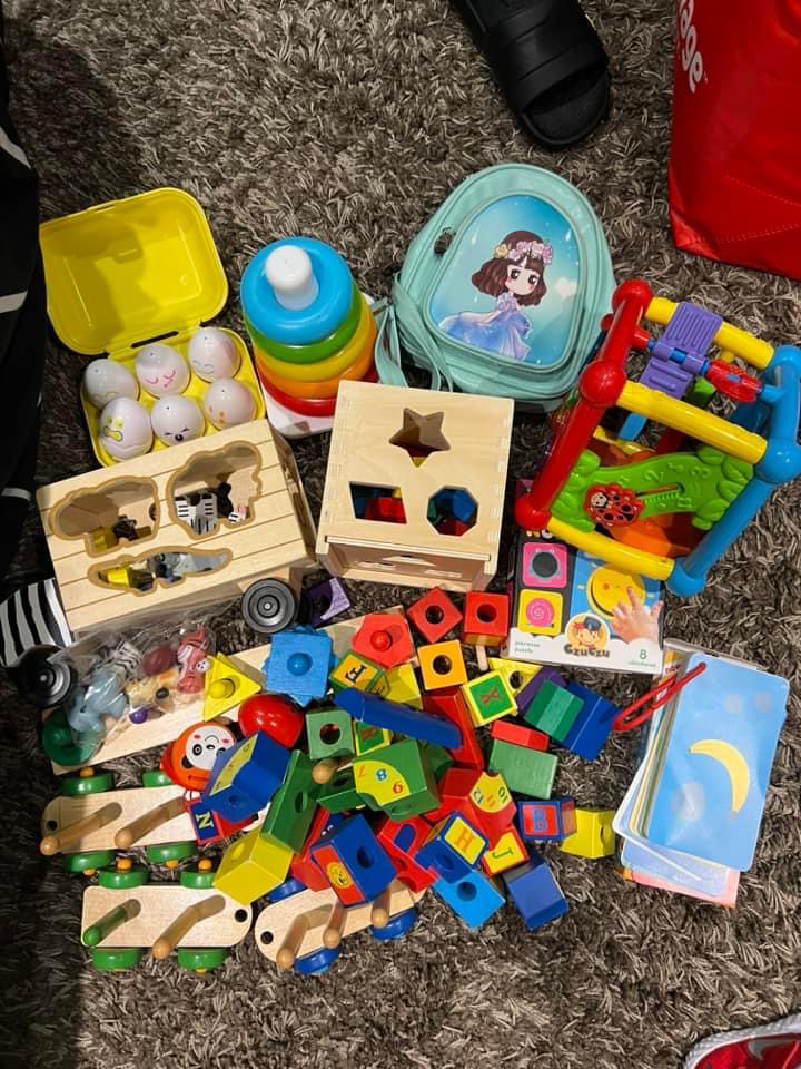 #freecycle TOYS FOR KIDS thumbnail