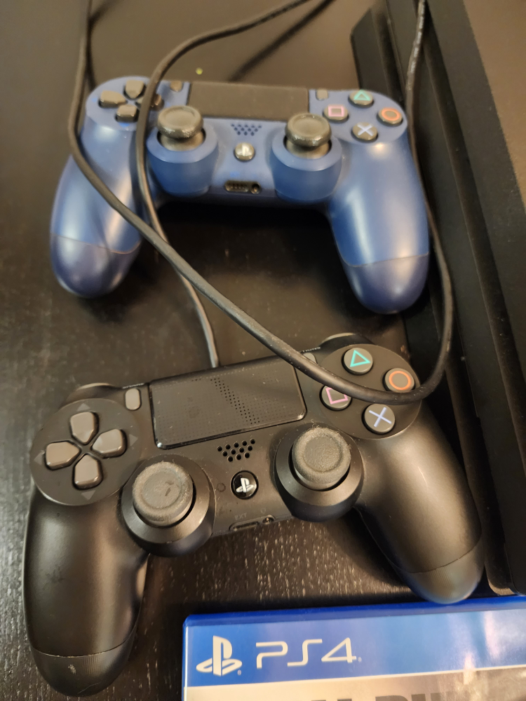 Ps4 pro - photo 3