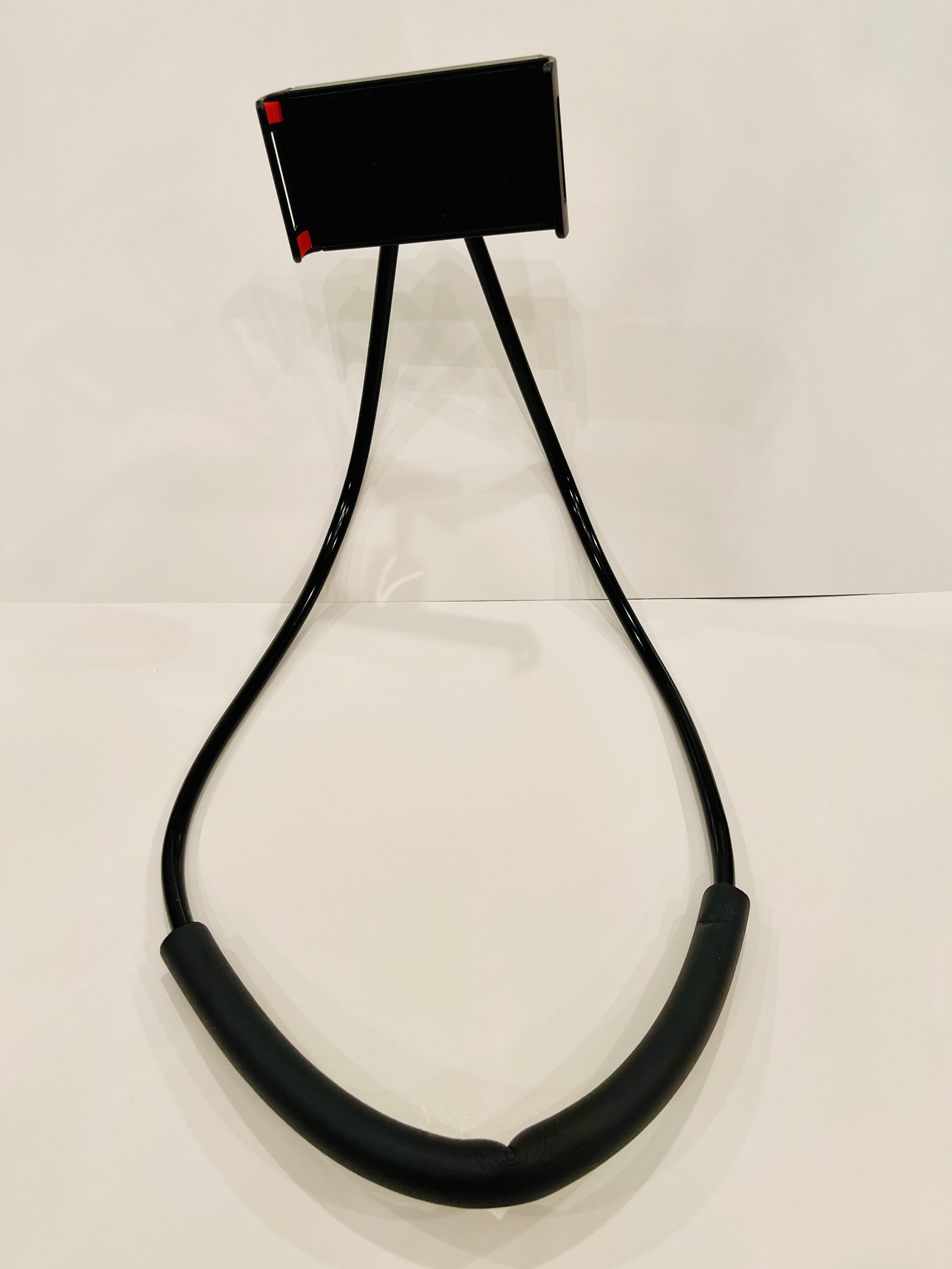Multi functional cellphone holder - photo 2