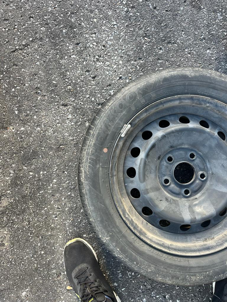 Honda Civic rims, tires - photo 4