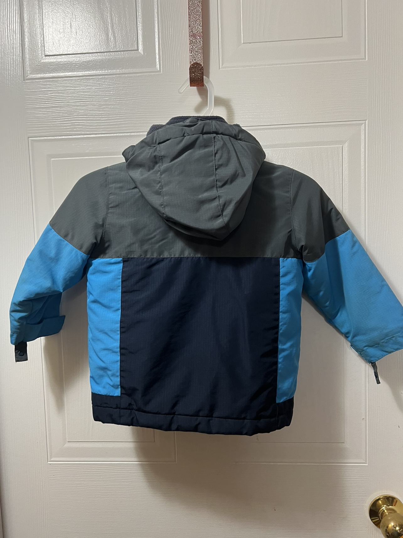 Winter jacket image indicator(5)