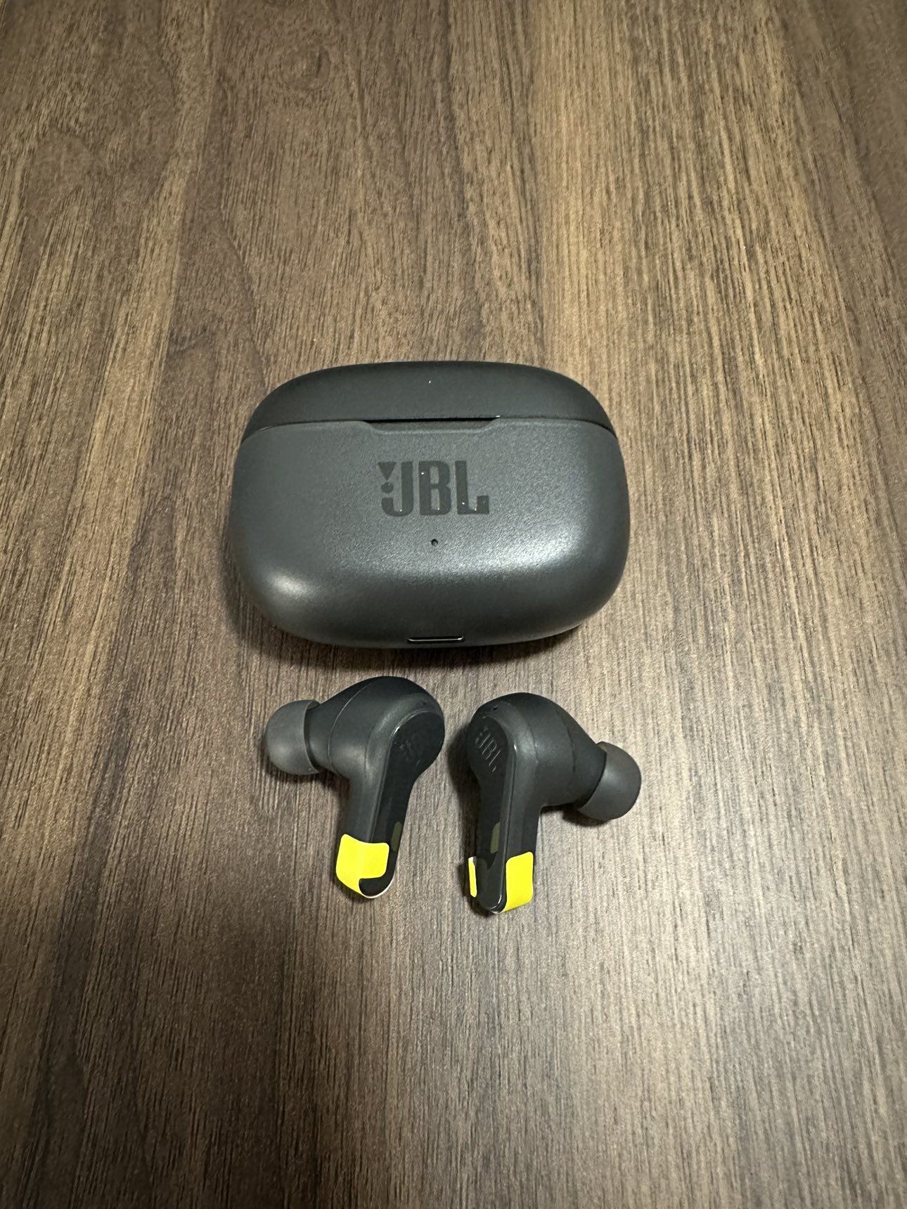 Brand new JBL Vibe 200TWS Wireless Earbuds - photo 2