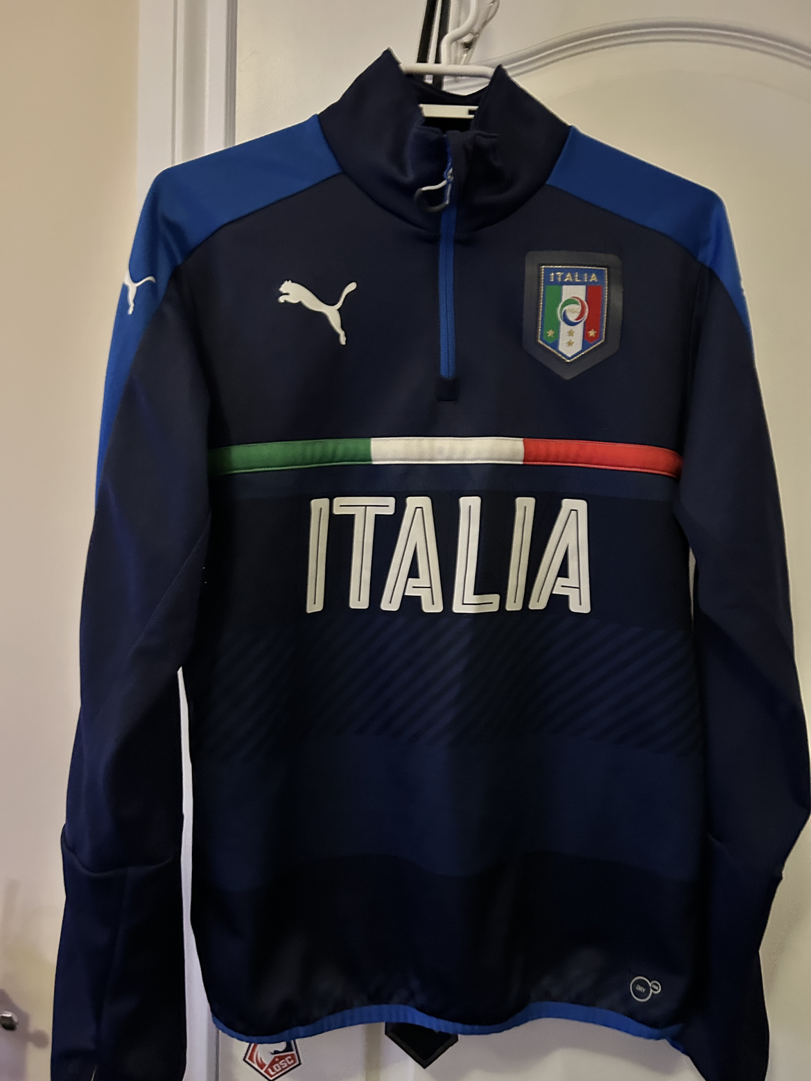 Puma Italy football top size M thumbnail