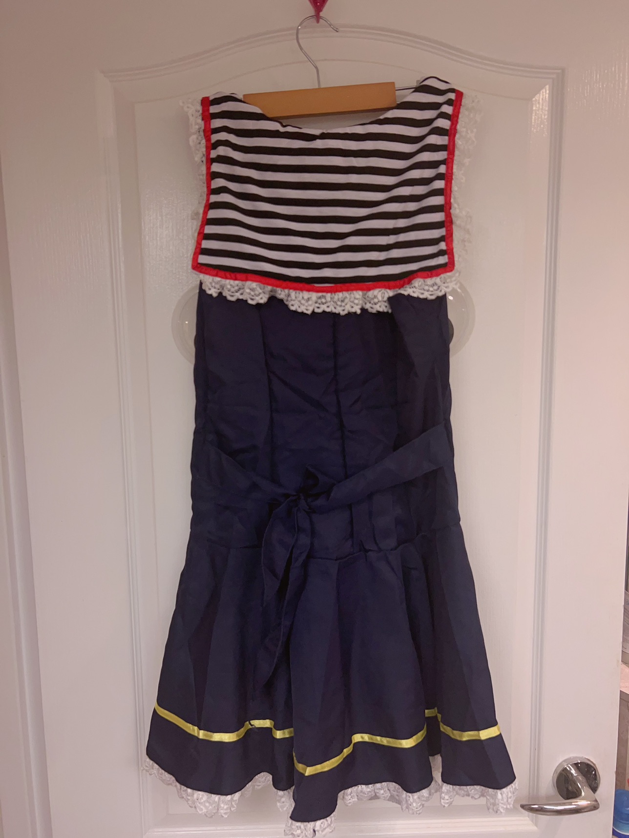 Halloween Costume image indicator(3)