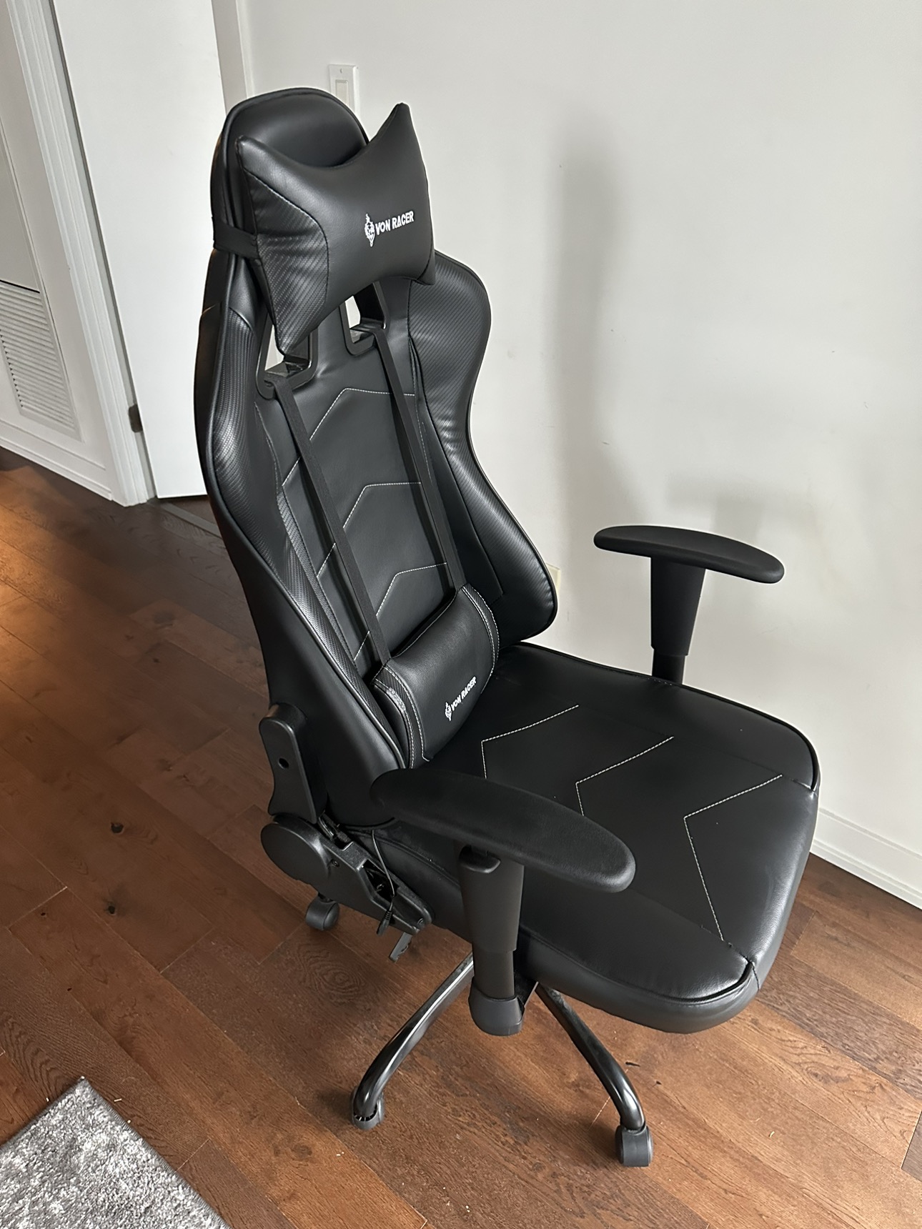 Von Racer Gaming Chair - photo 3
