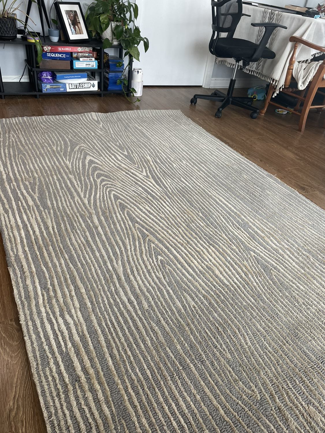 Large area rug or handmade tufted rug thumbnail
