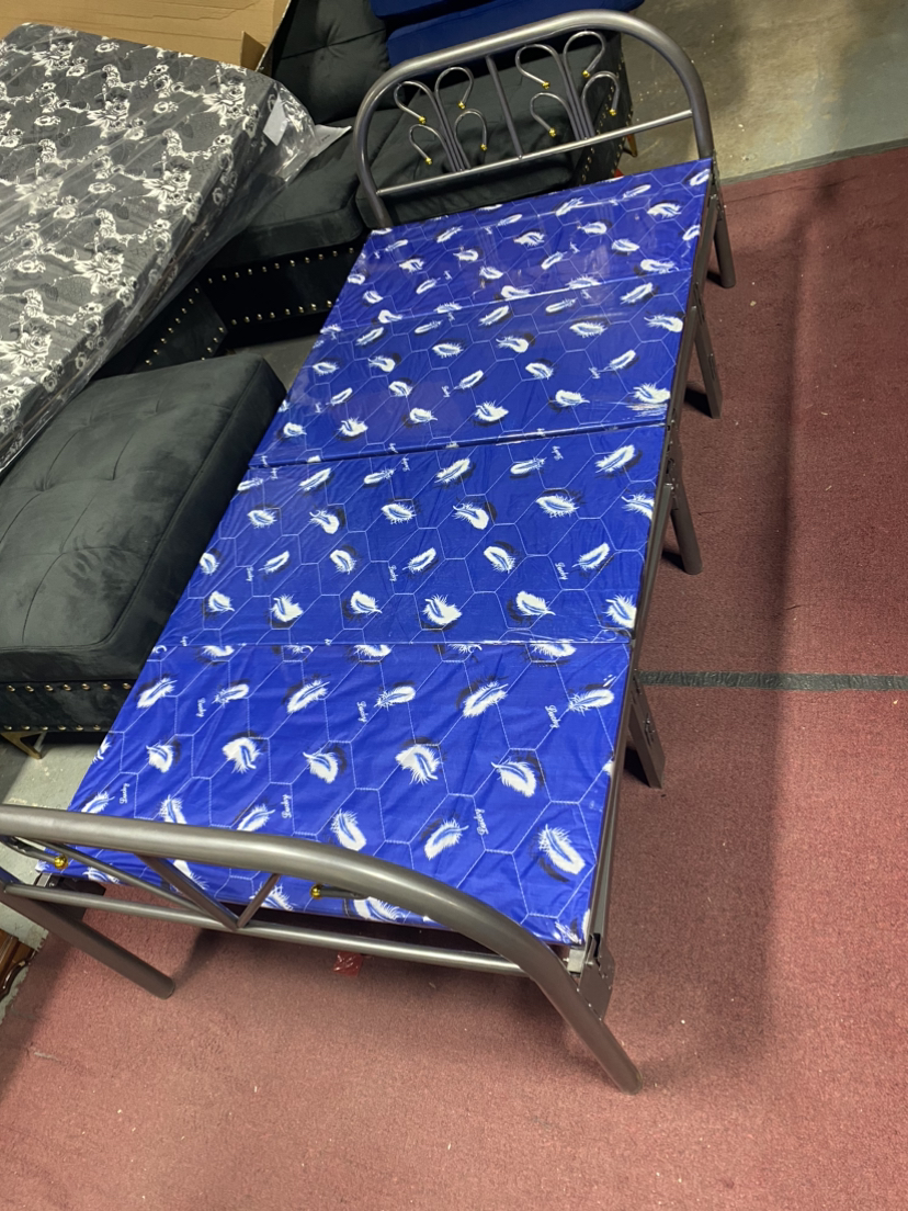 Folding bed brand new in box for 200 with free single mattress image indicator(7)