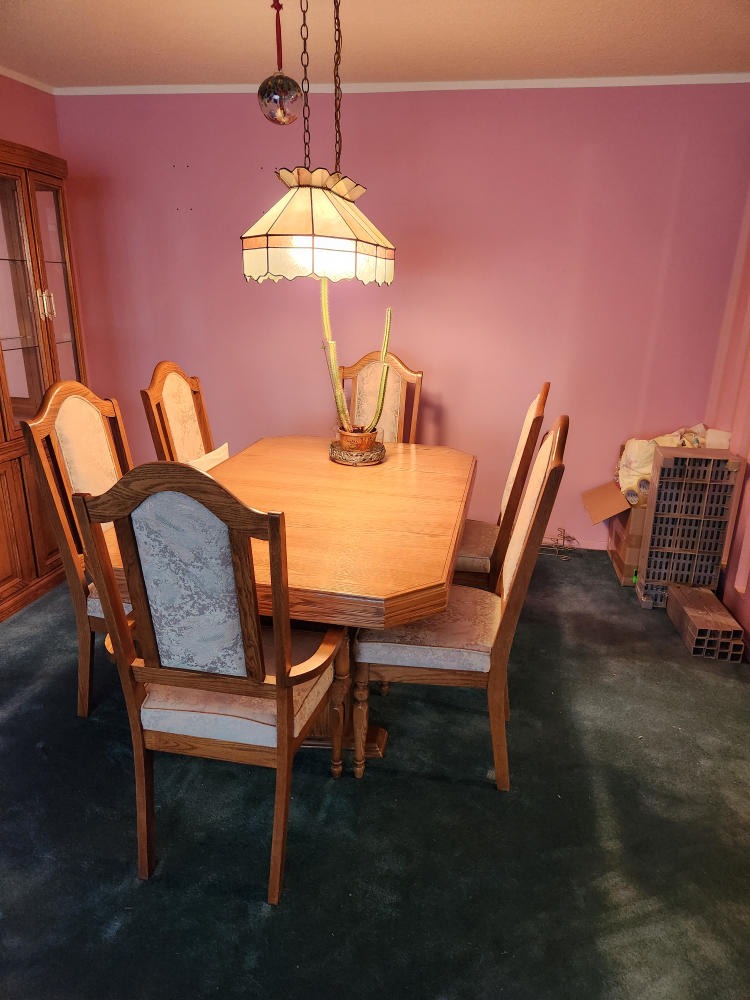 Dining room table - photo 4
