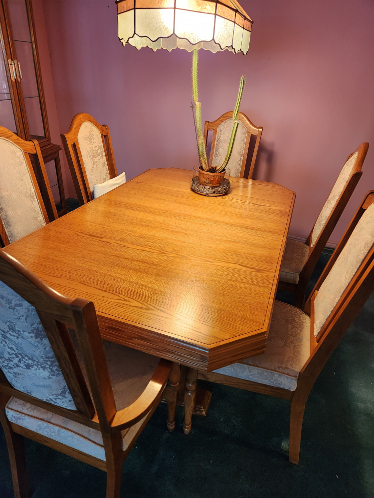 Dining room table - photo 5