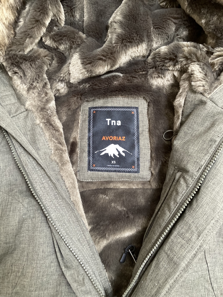Aritzia Avoria TNA Down Parka women - photo 4