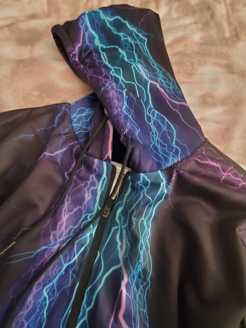 "Brand New" With Tags Large Zip up Jacket image indicator(2)