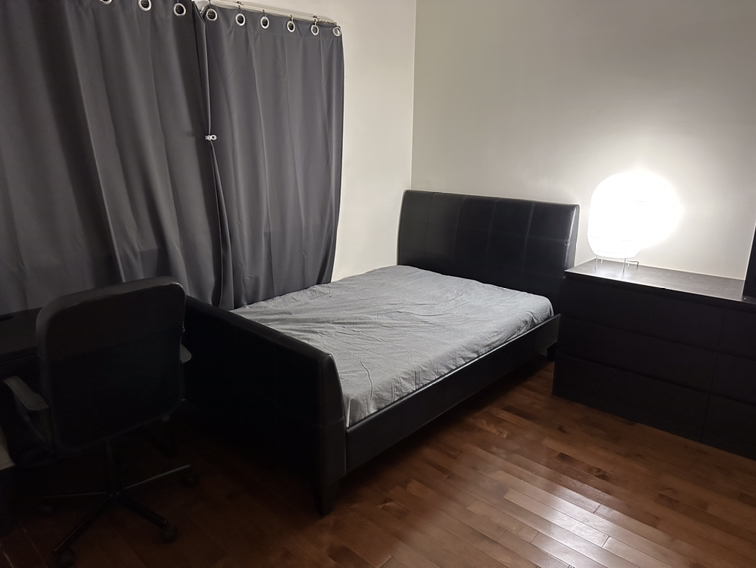 Double bed frame