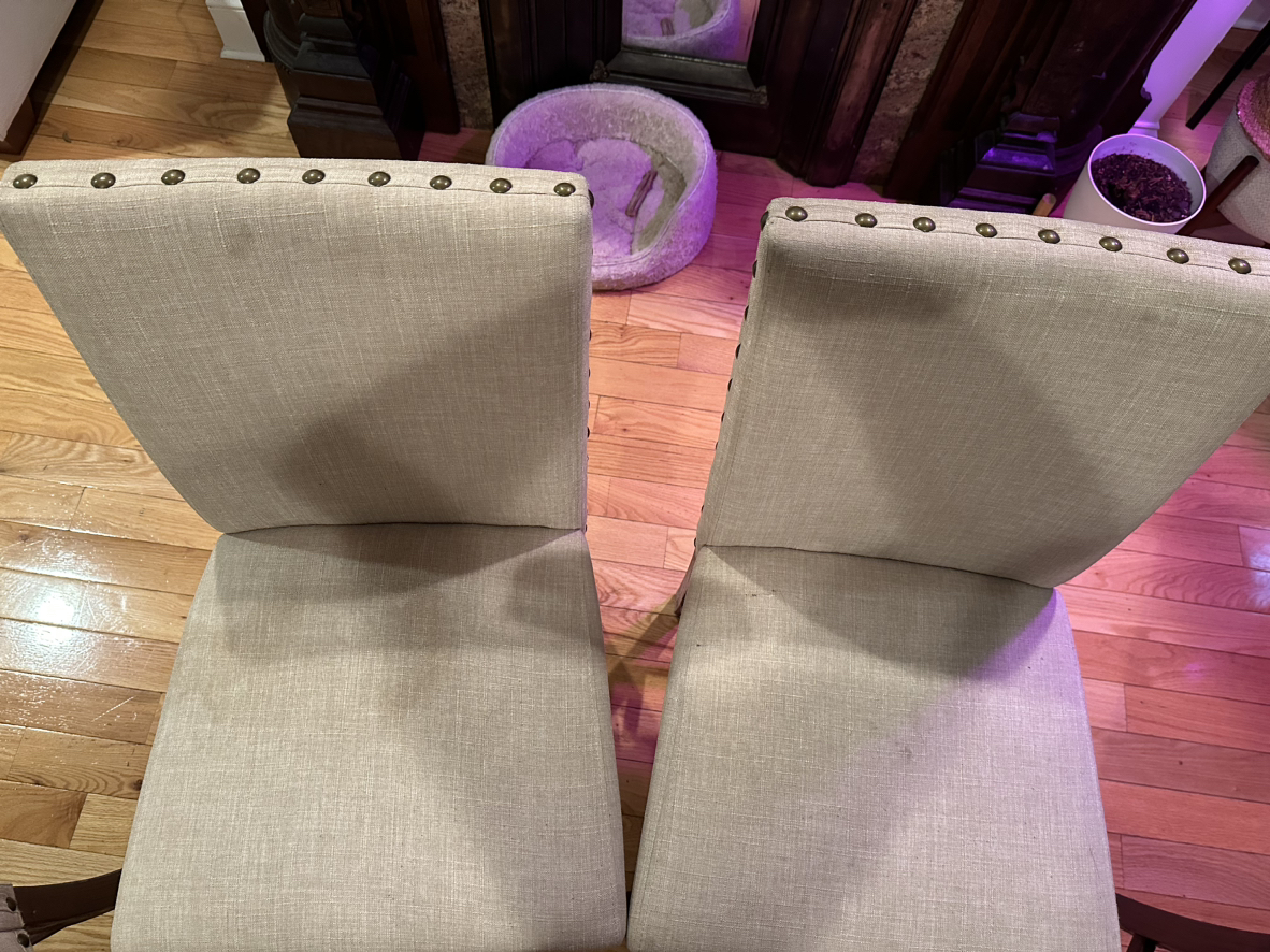 Set of 4 Wood and fabric counter height dinning chairs. Bar heft - photo 2
