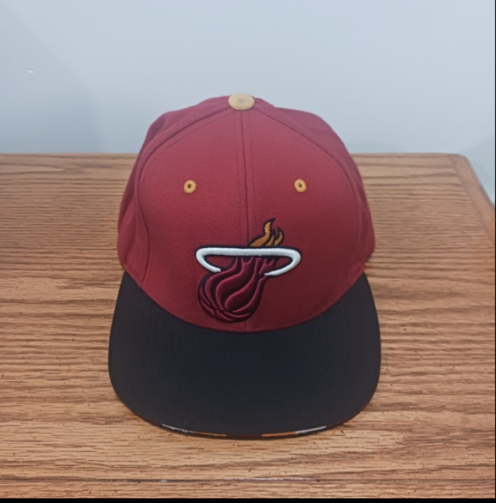 Miami heat snapback