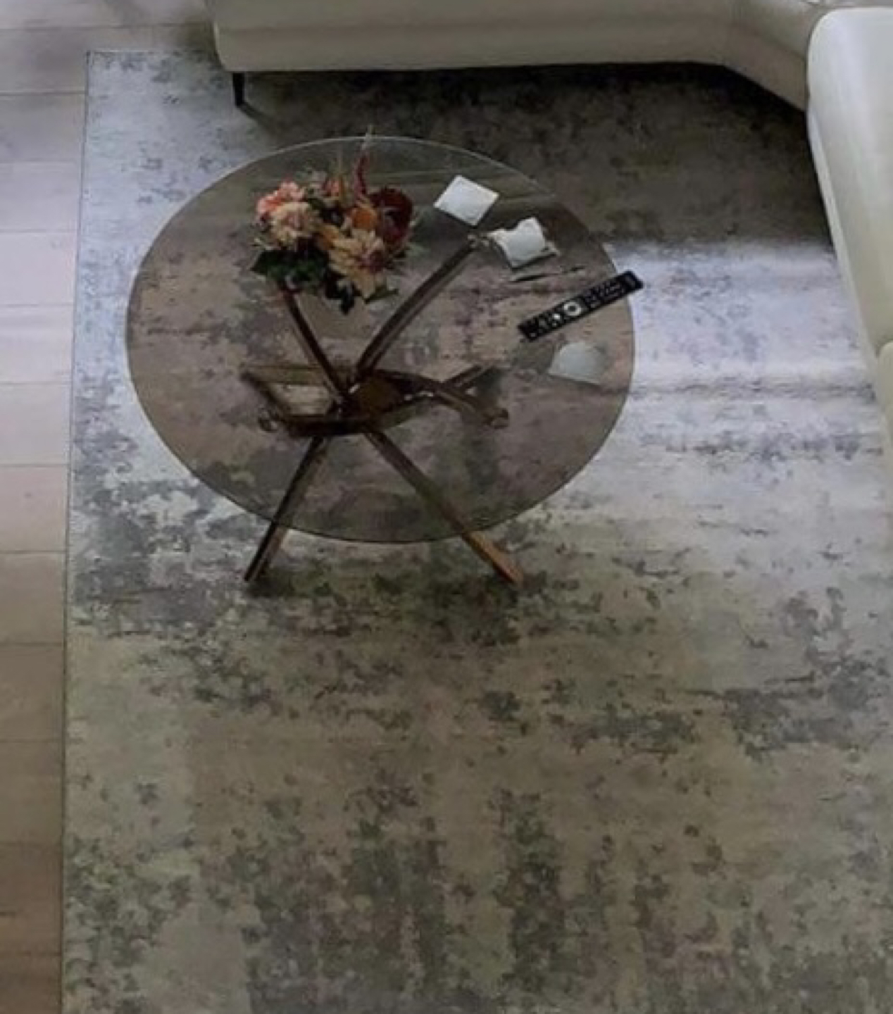 Area rug/ Carpet