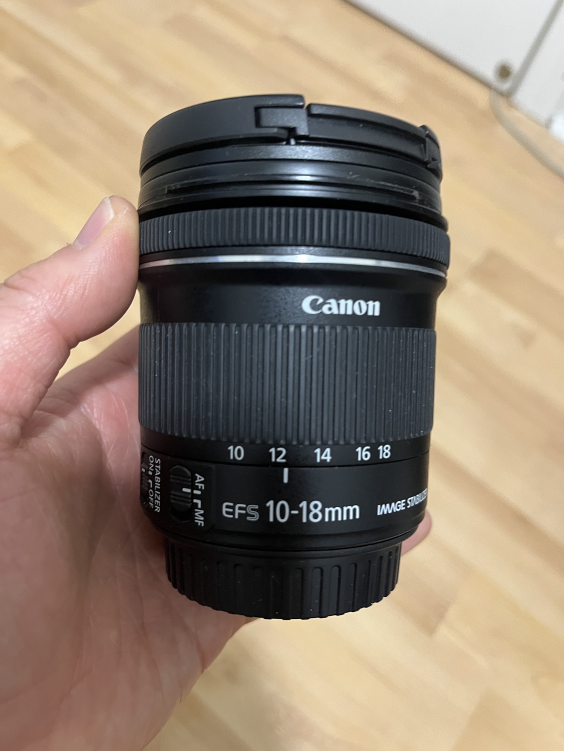Canon dslr lens Canon ef-s 10-18mm f/4.5-5.6