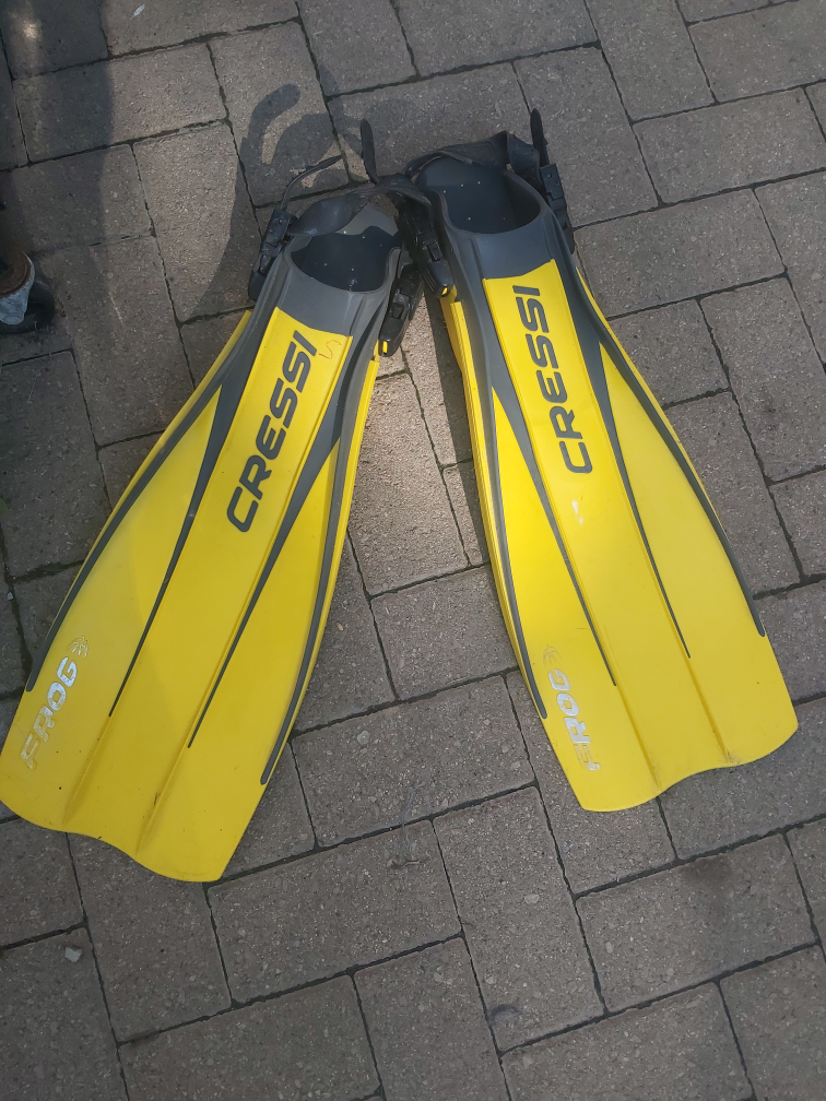 Cressi open heel suba fins thumbnail