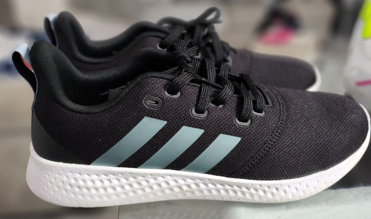 adidas runner thumbnail