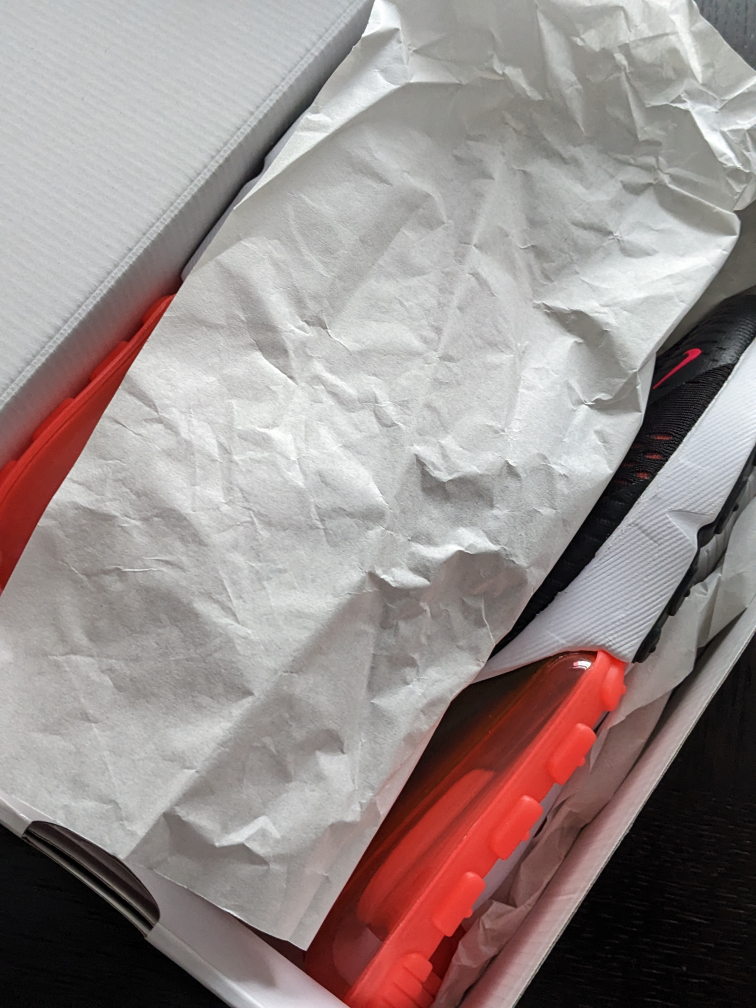 Women's Nike Air Max 270 - Brand New in box  - Size 8.5 - photo 5