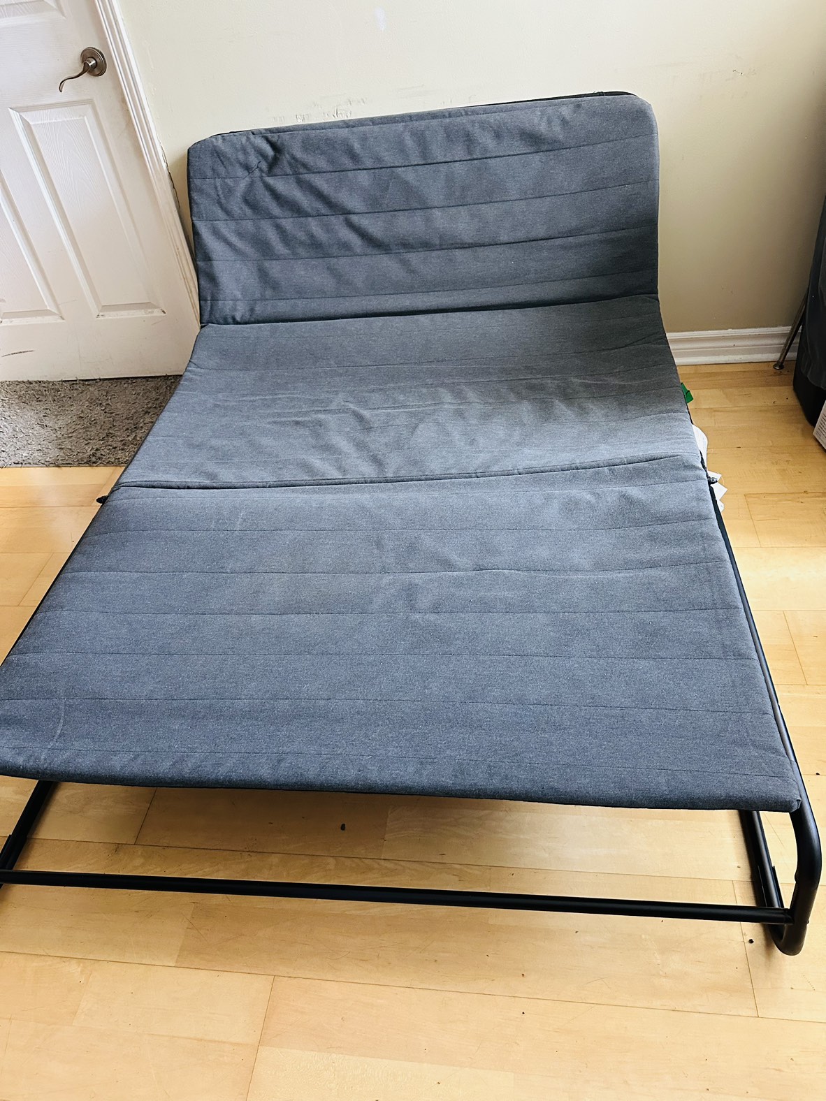 Multi- functional Sofa cum bed Convertible comfort! - photo 4