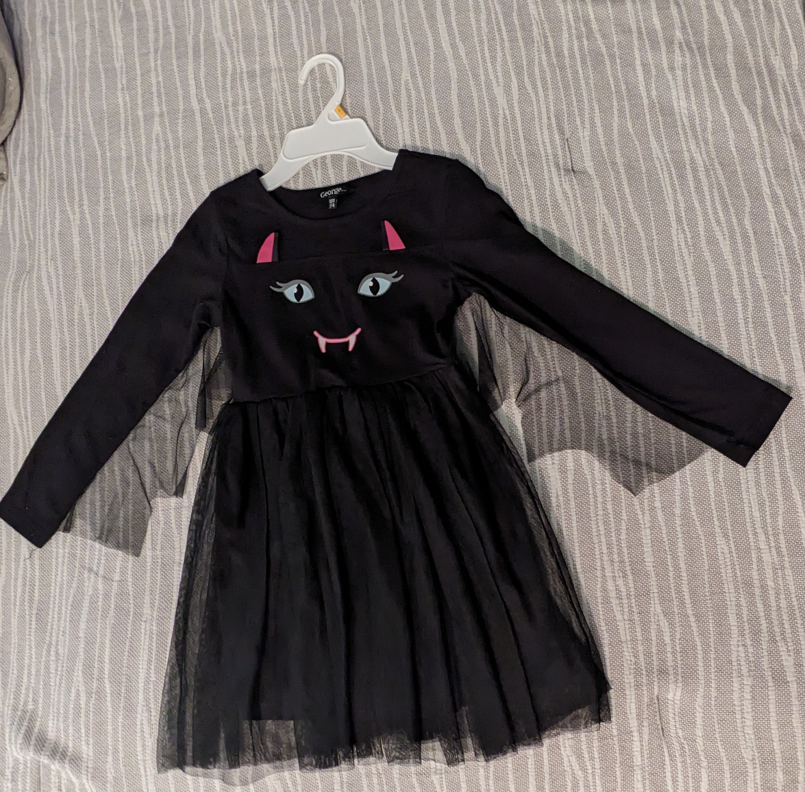 Girl Dracula dress for Halloween $10 size M (7/8) - photo 5
