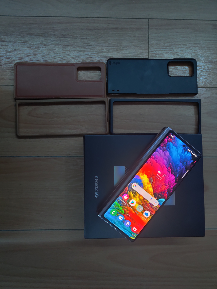 Galaxy Z Fold 2 - photo 3