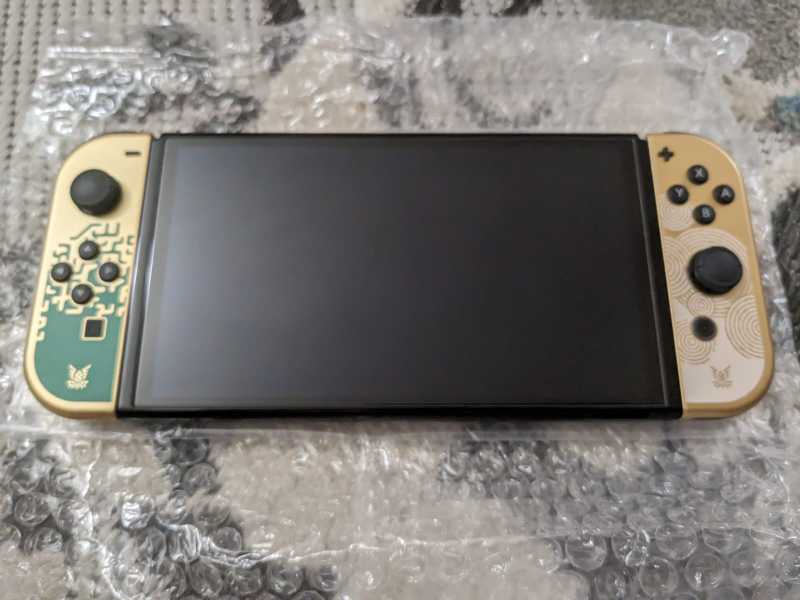 Nintendo switch OLED: Zelda Edition (all accessories included) - photo 5