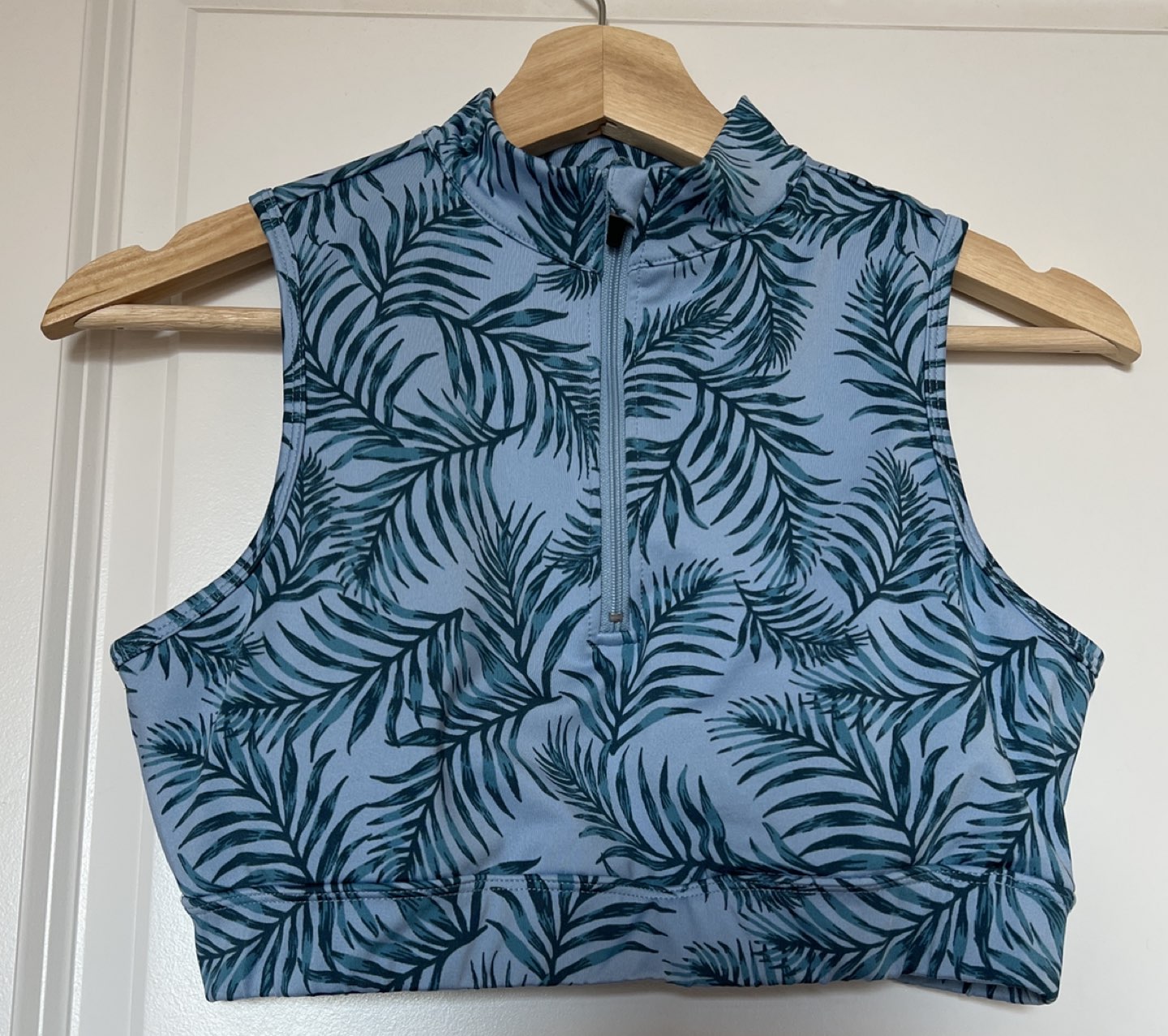Graphic Zip-Up Sports Bra thumbnail
