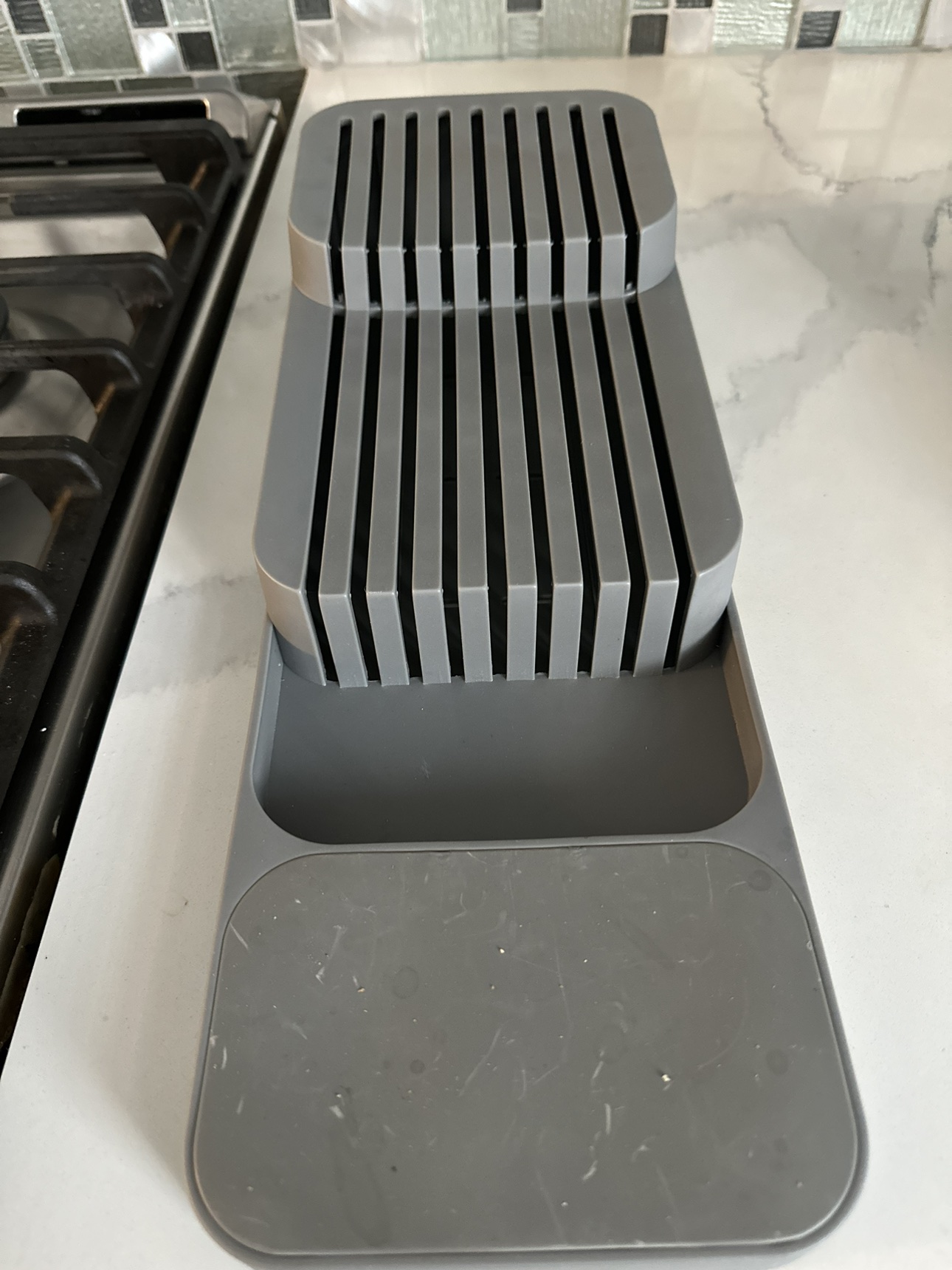 Cutlery organizer