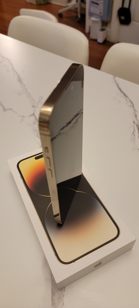 Apple Iphone 14 Pro Max 256 GB Unlocked Gold Color - photo 3