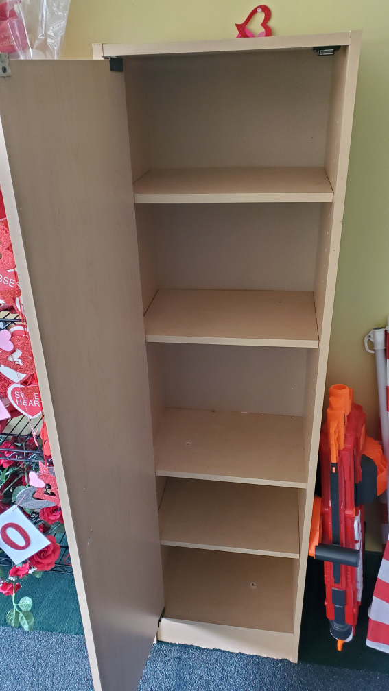 Cabinet / Pantry - photo 2