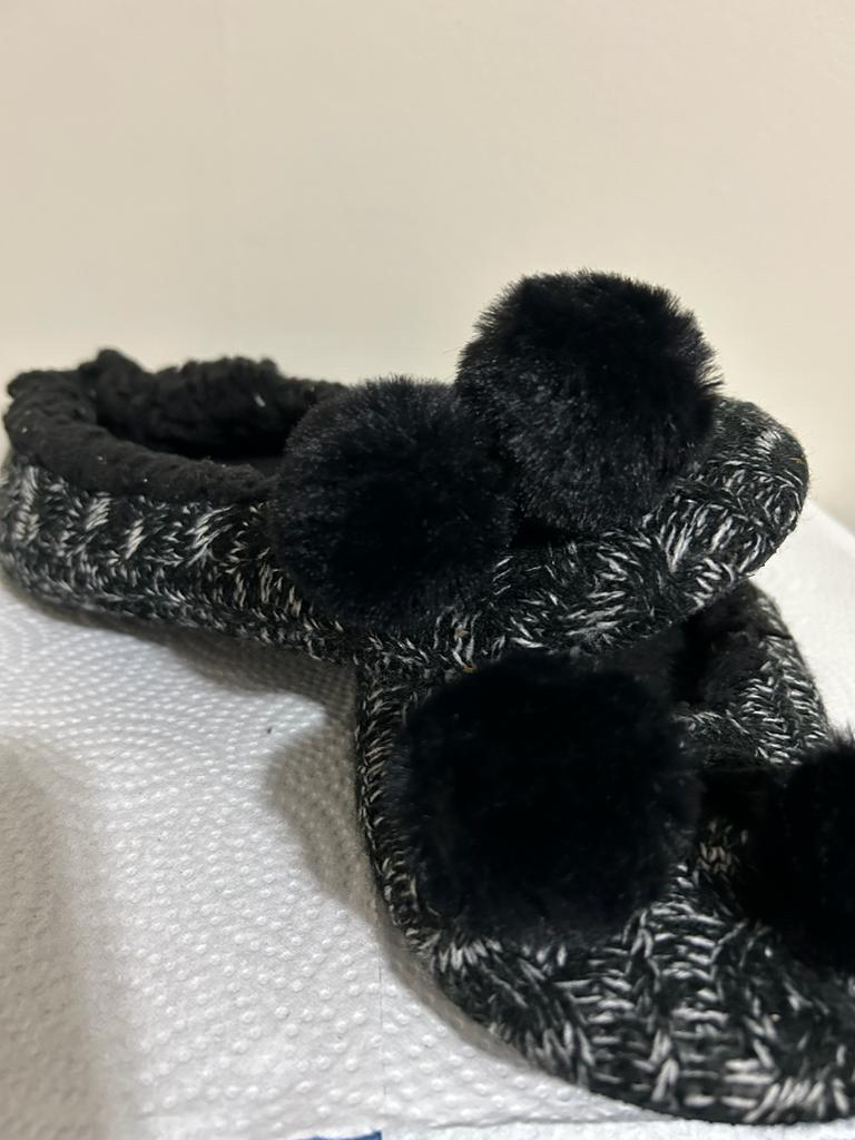 Warm Women Slides for Indoor Use image indicator(2)