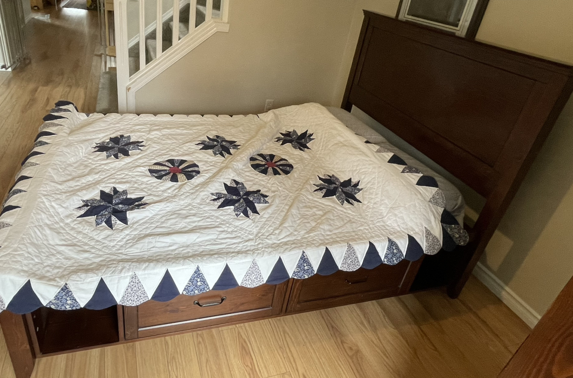 Pottery barn Hampton storage bes