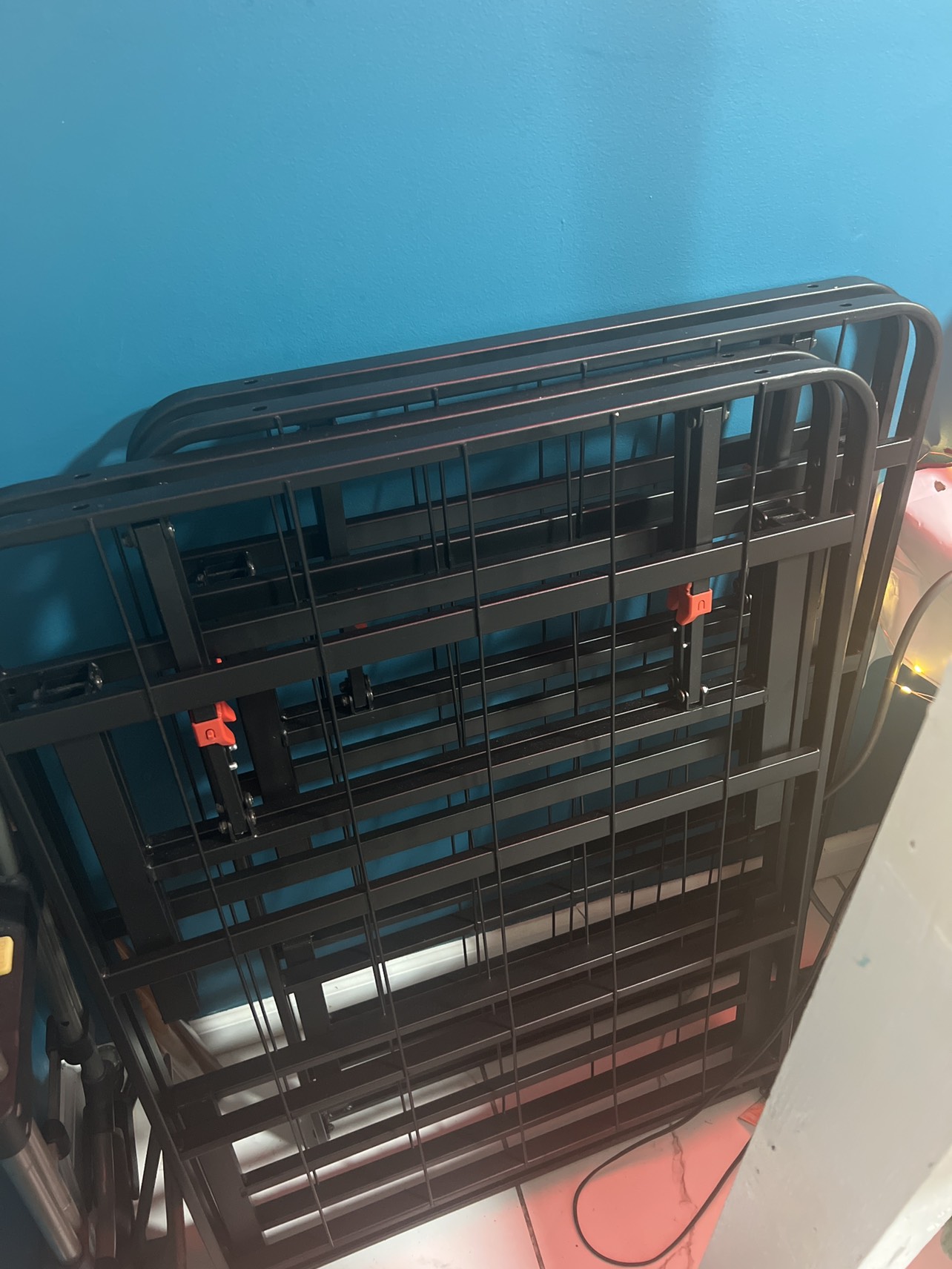 Bed frame (Full/twin)