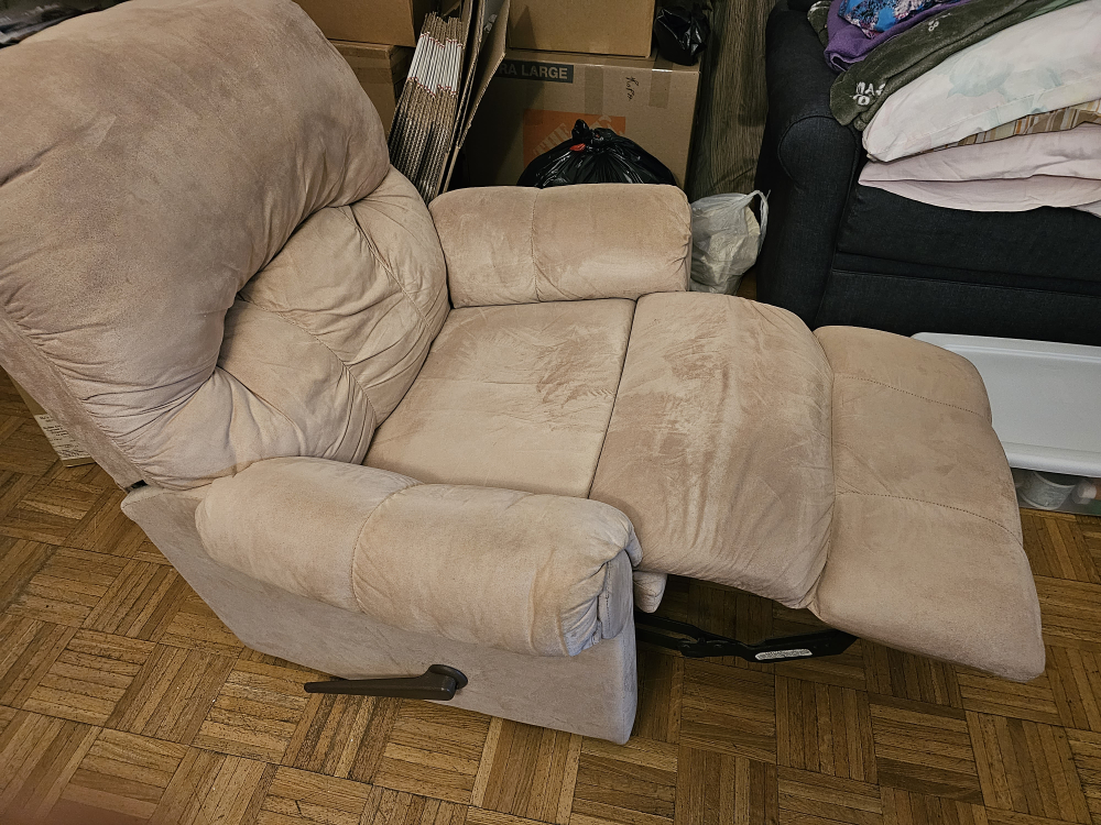 recliner chair - photo 3
