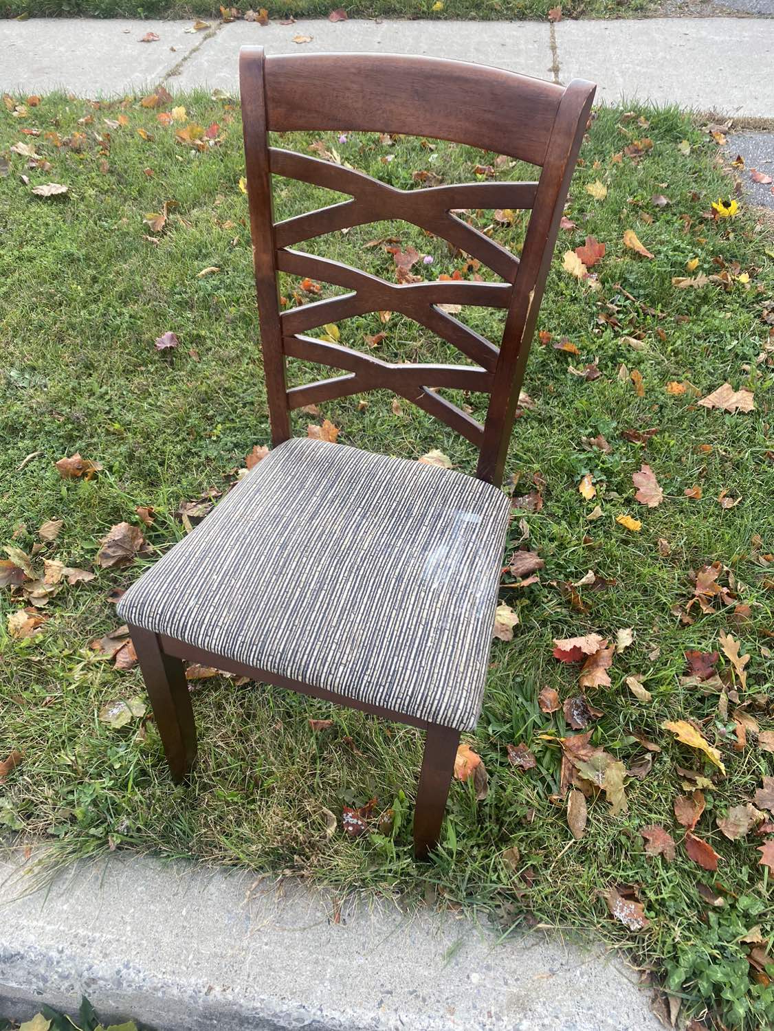 #freecycle dining chair thumbnail