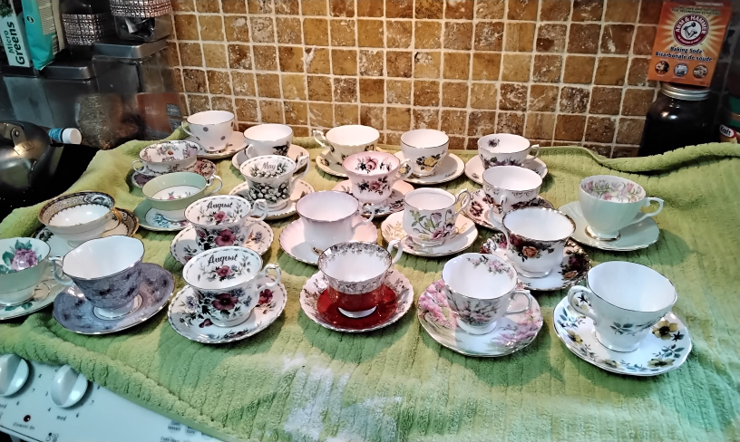 Beautiful Collection of English Teacups and Saucers Sets thumbnail