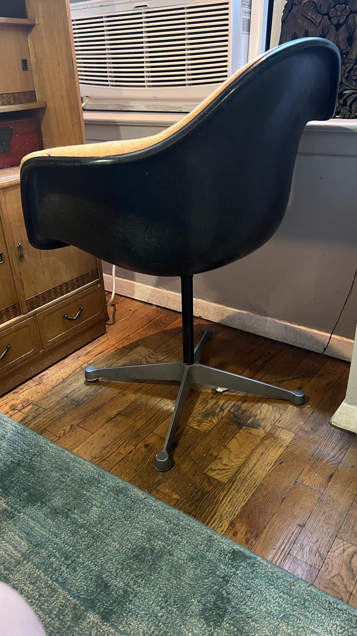 Vintage 1970 Eames Shell Chair w/Aluminum Base - photo 2