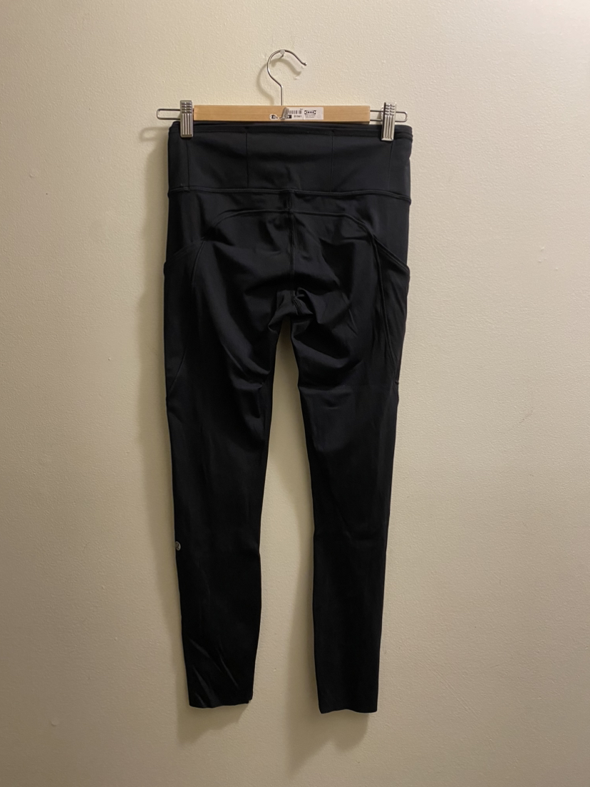 Lululemon black leggings size 6 - photo 2