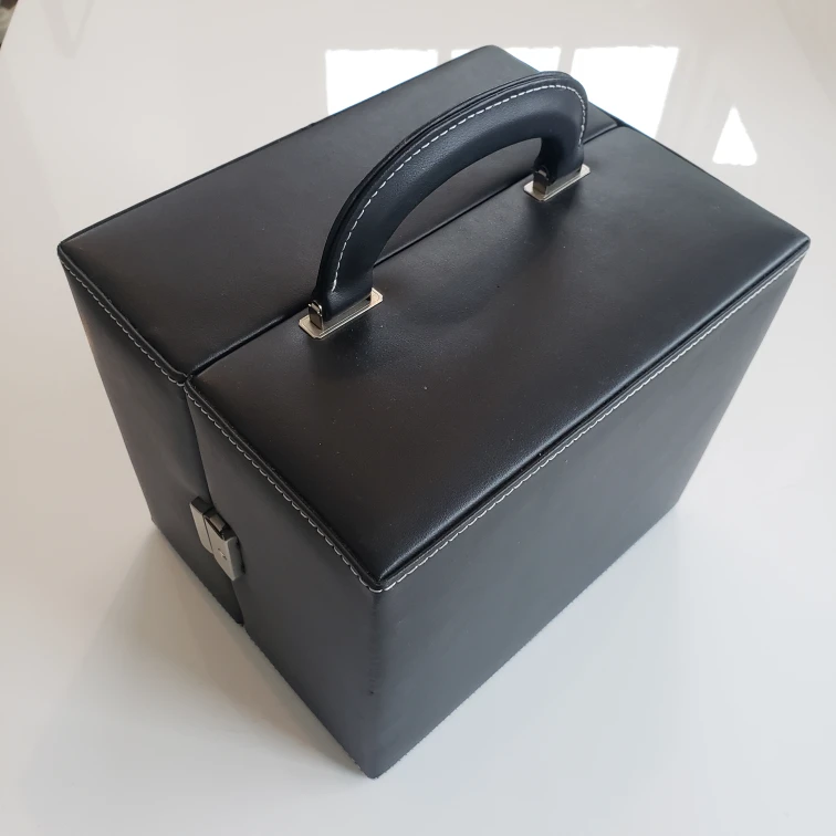 Gentlemens Portable Bar Set + Poker Set in Elegante Case - photo 5