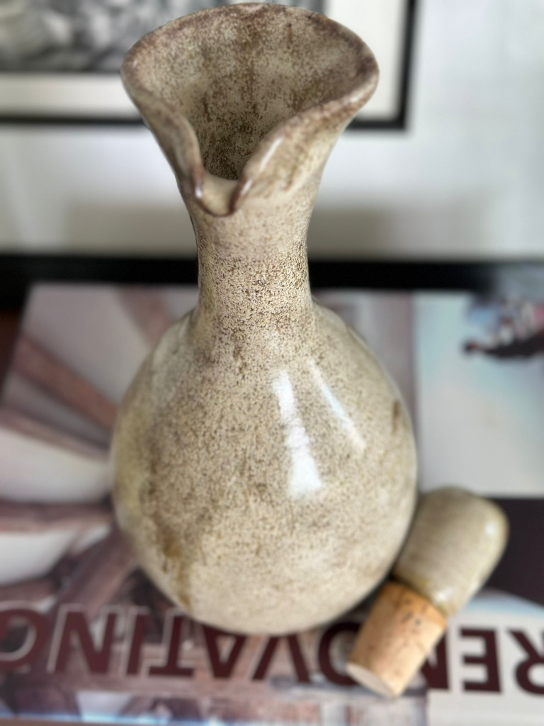 Antique Ceramic Wine Bottle image indicator(2)