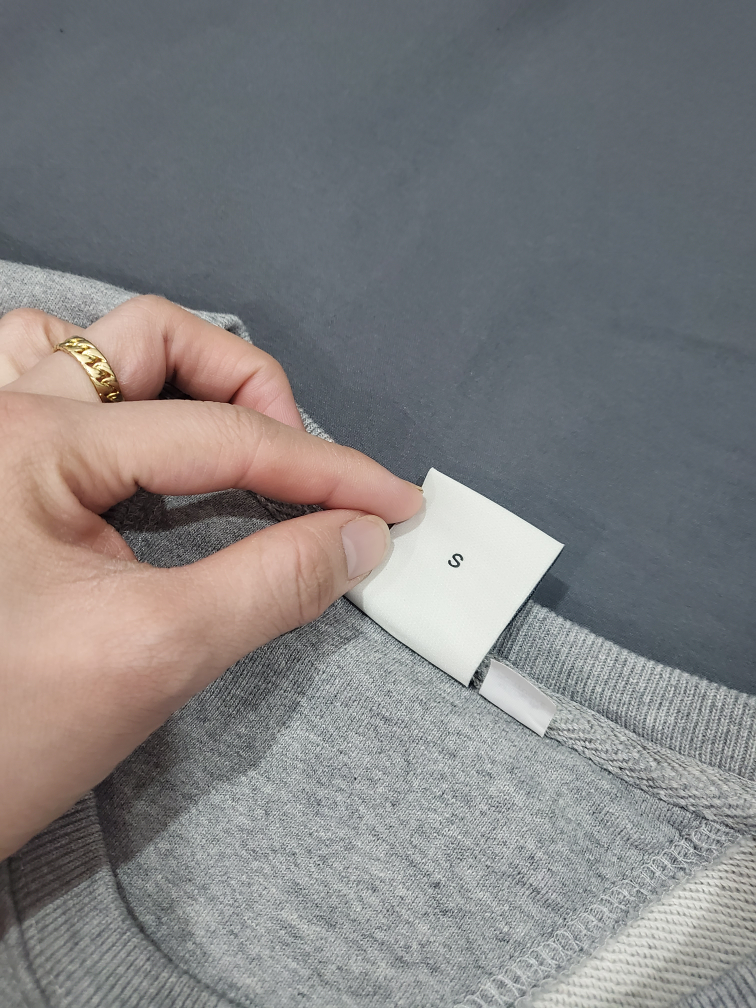 OVO Classic Crewneck image indicator(3)