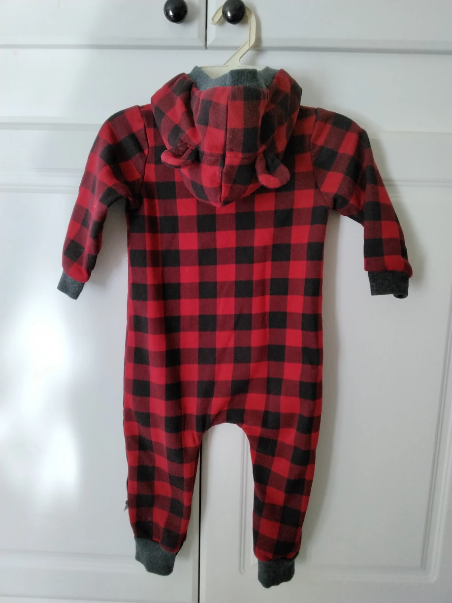 Buffalo plaid hooded onesie,  size 24 months - photo 2