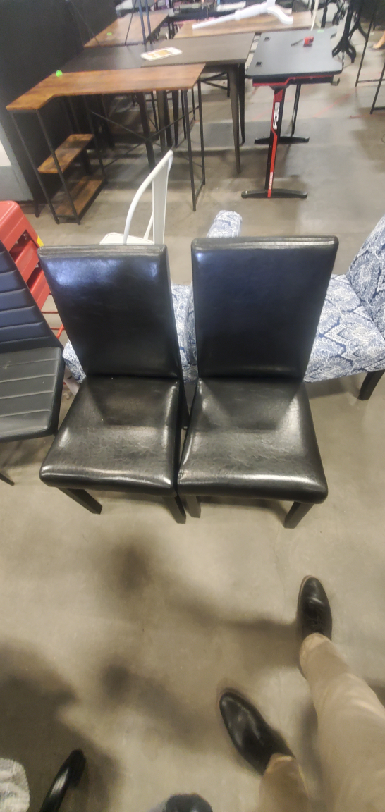 Moving Sale - Dining Chairs Fabric or Leather - photo 2