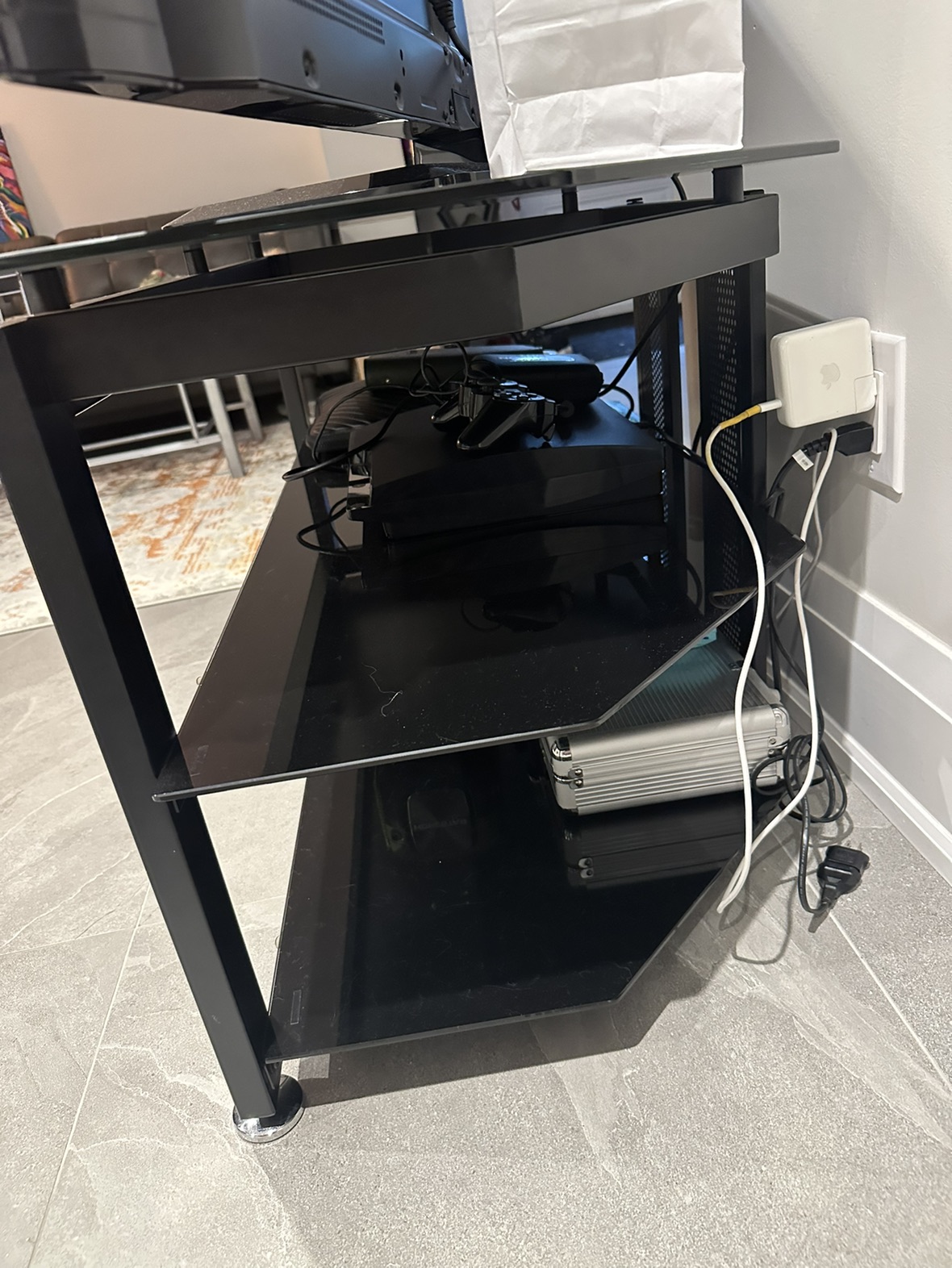 TV stand - photo 4