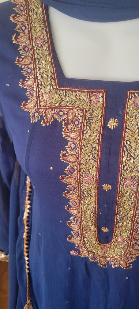 Blue Embroidered ( Hand Embroidered ), 3 pieses Dress image indicator(2)