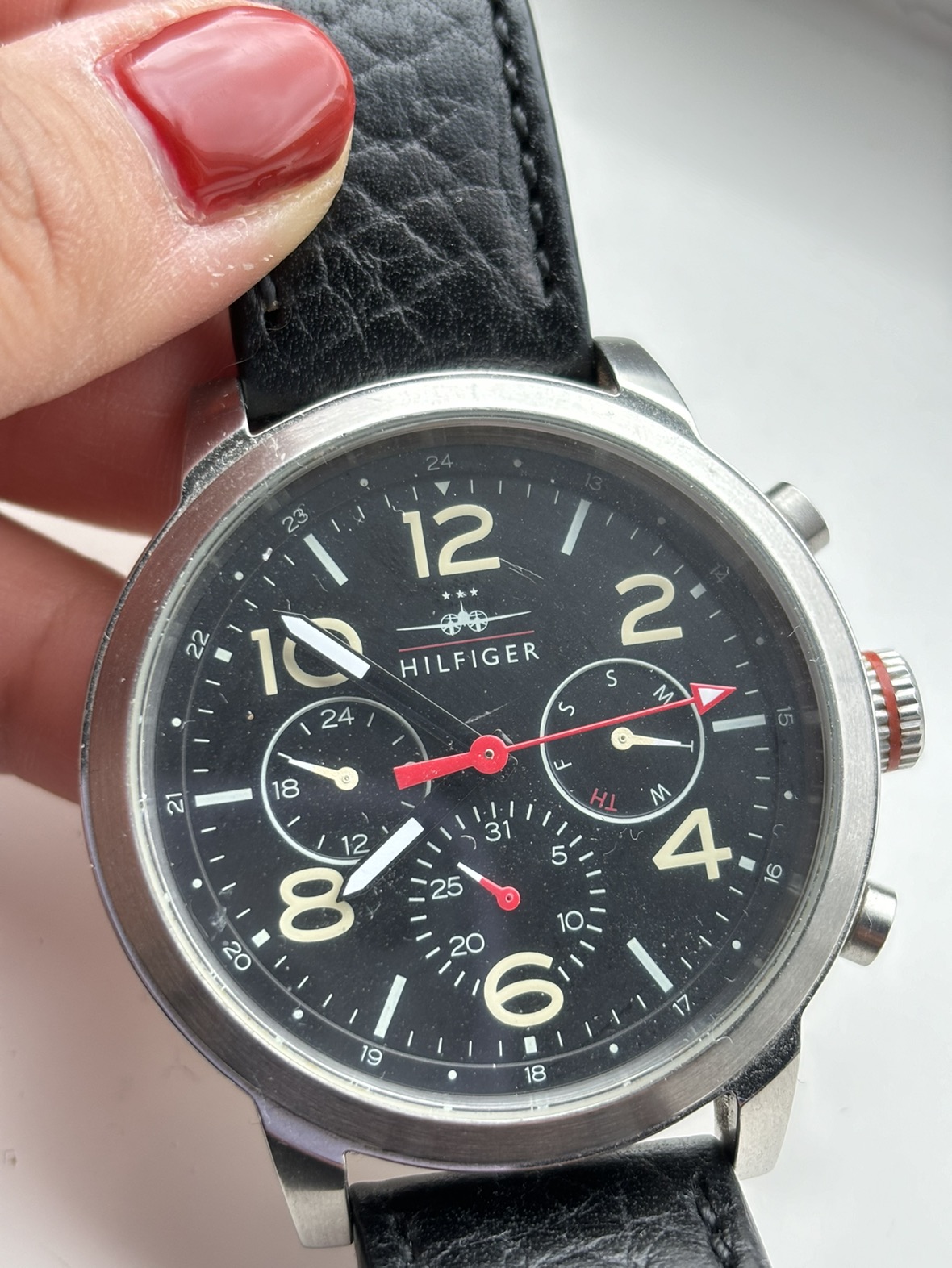 Men’s watch thumbnail