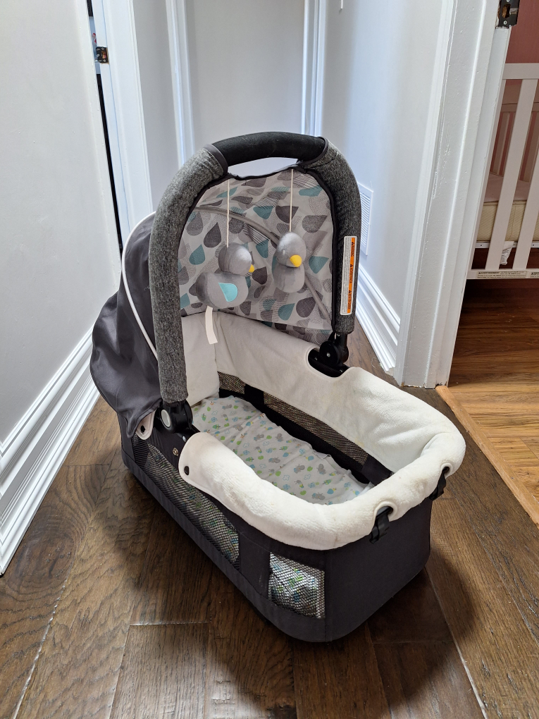 portable bassinet thumbnail