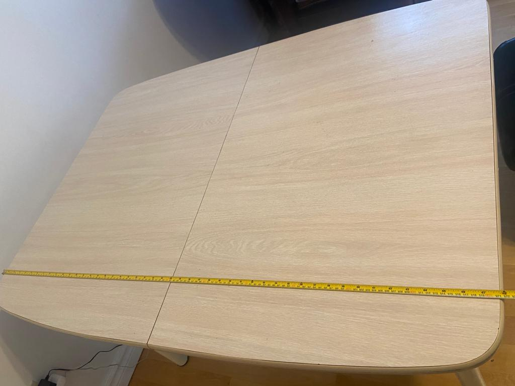 Table & Chairs - photo 2