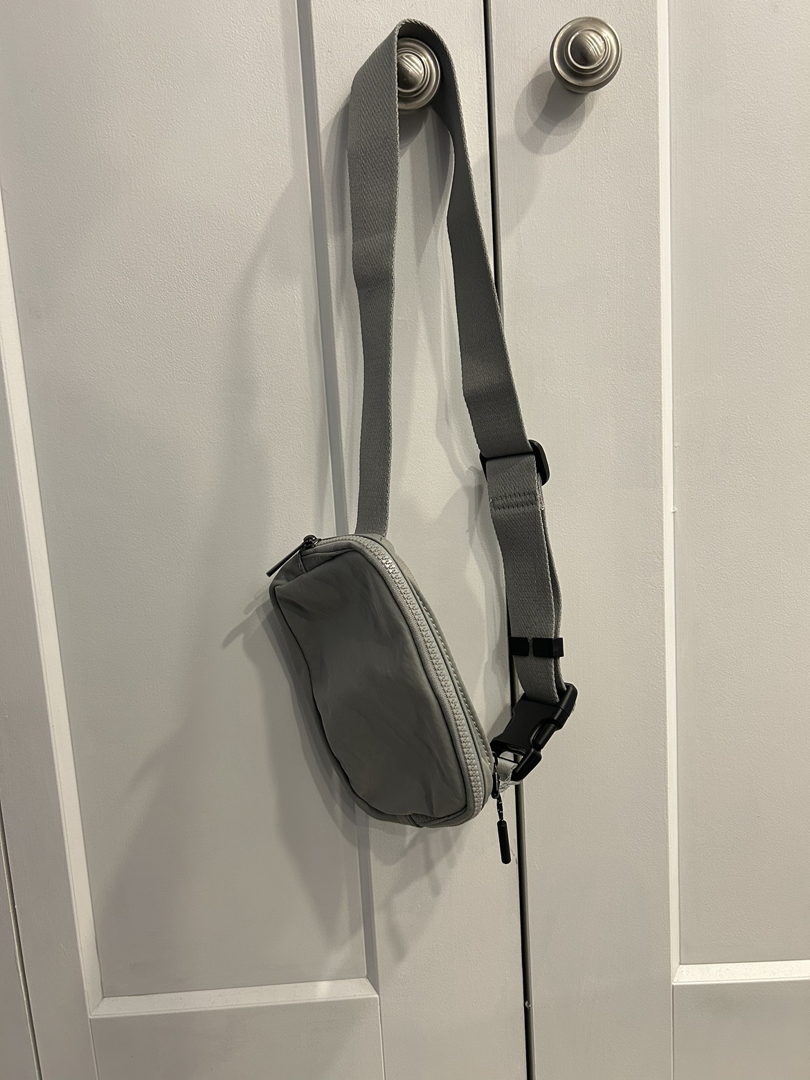 Grey Mini Fannypack/Crossbody Sling 🦃 - photo 2